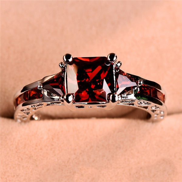 Womens Alloy Ring With Black Diamond Gem Inlay Fashion Jewelry And Artificial Gemstone Inlay Individually Packed