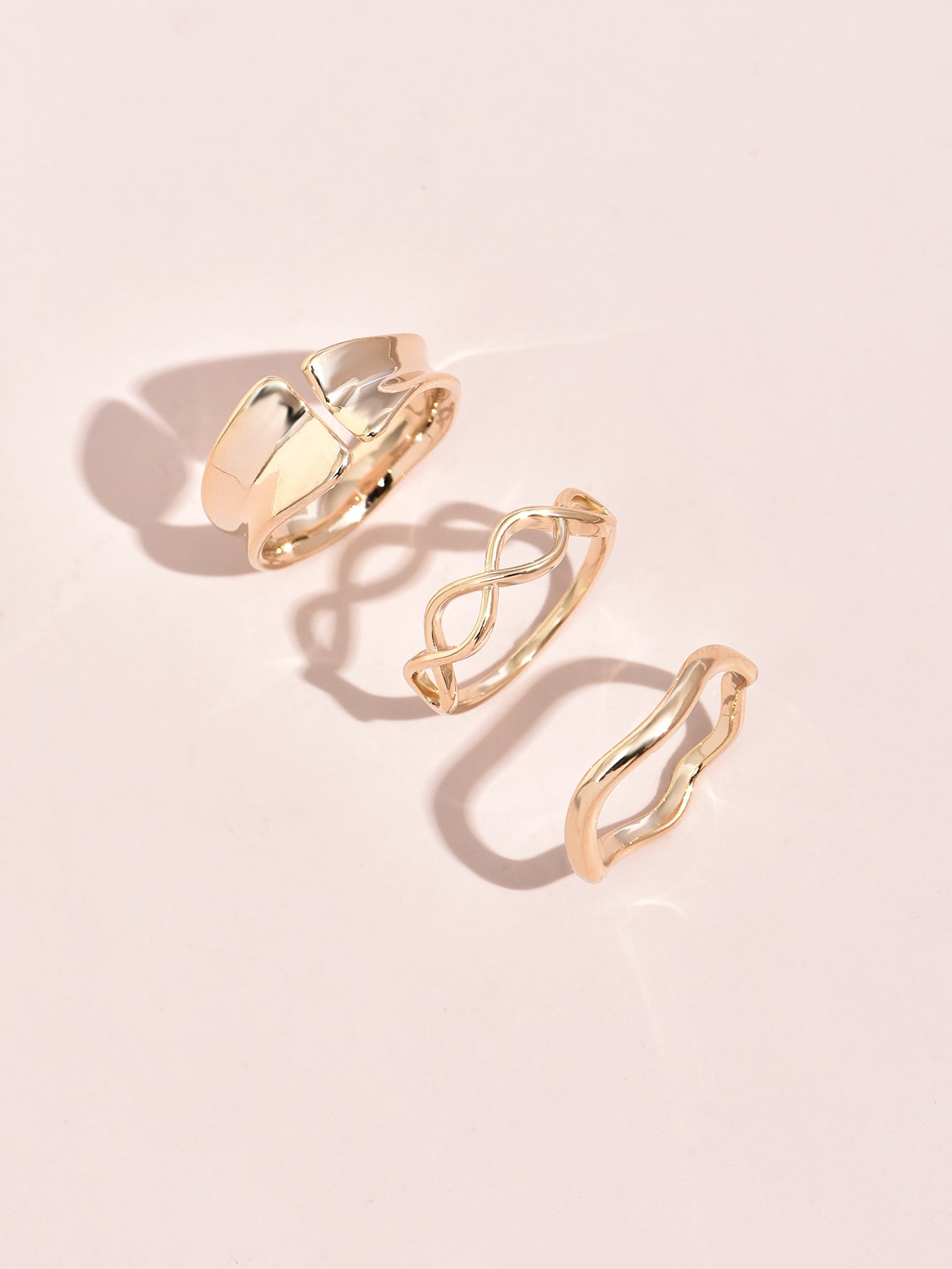 Womens Fashion Rings Set Geometric Wave Hollow Zinc Alloy Rings For Women Holiday Gift Korean Style Ideal Gift