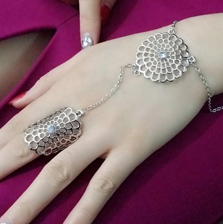 Geometric Bracelet With Hollow Flower Dreamcatcher Link Alloy Electroplate Fashion Jewelry For Women And Girls