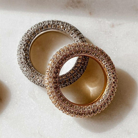 Women's Trendy Ring with Full Rhinestone Zircon Micro Inlay for Fashion Jewelry Statement or Elegant Gift for Her Gold or Platinum Finish