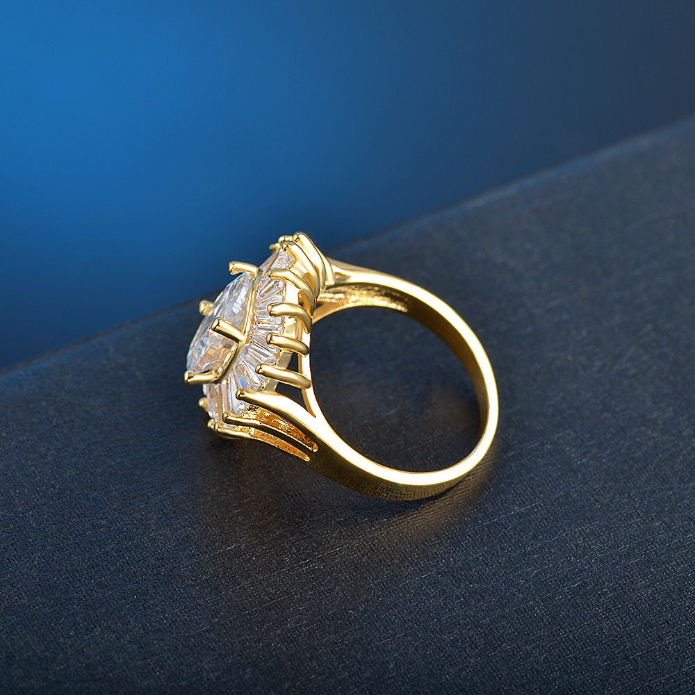 Women's Gold Ring With Shining Zircon Eye Design And Diamonds For Index Finger Copper Ring Fashion Jewelry Size 7 8 9