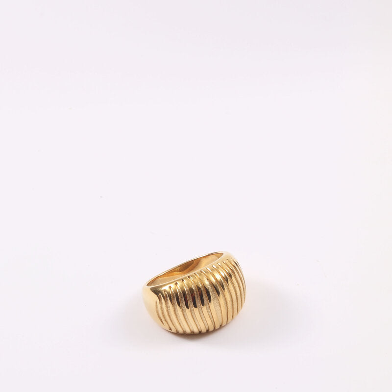 Womens Titanium Steel Ring Gold Geometric Index Finger Ring Fashion Retro Lantern Design Jewelry Gift for Her