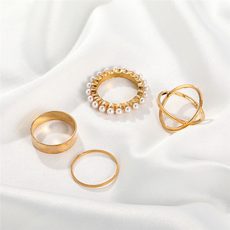 Womens Pearl Ring Set Four Pieces Elegant Geometric Alloy Rings Electroplated Finish European American Fashion