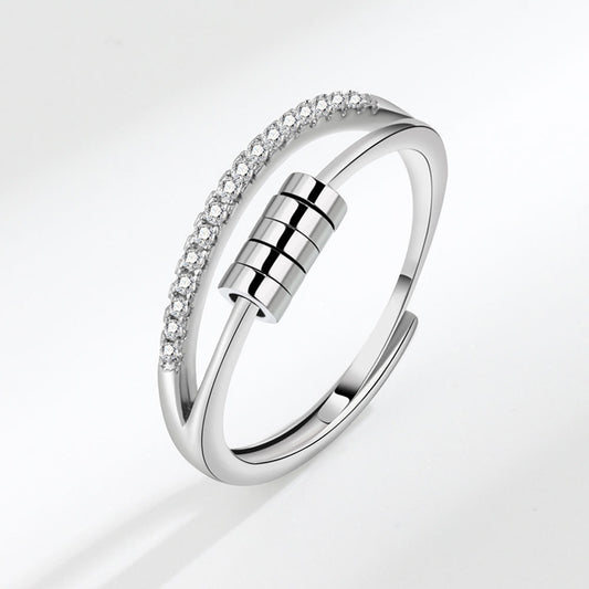 Spinning Zircon Round Ring With Rotatable Geometry Design