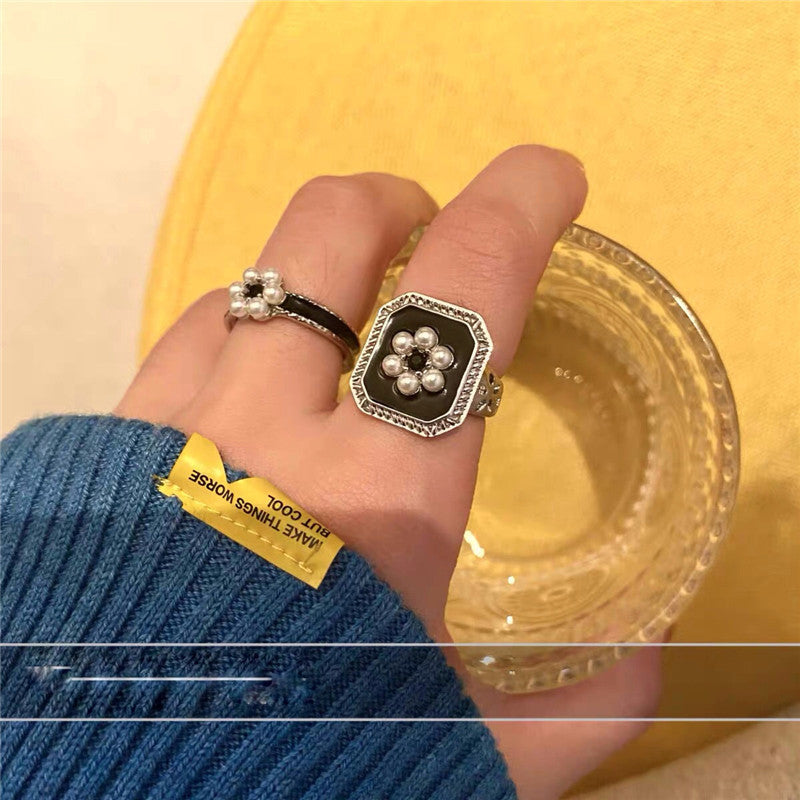 Vintage Black Oil Drop Pearl Flower Ring Metal Simple Geometry Dripping Oil Square Open Rings Women Adjustable