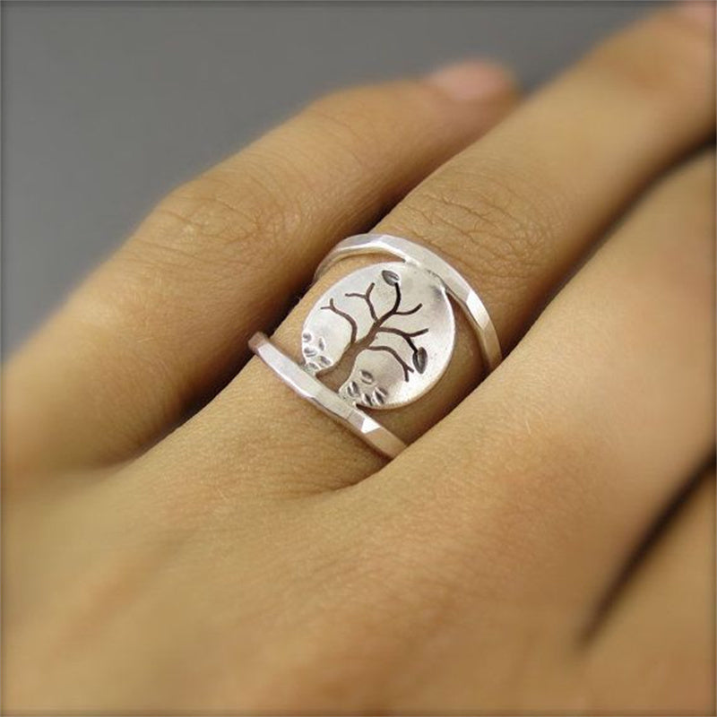 Geometric Hollow Alloy Ring For Women Modern Fashion Jewelry Statement Band Elegant Design Accessory StyleNote