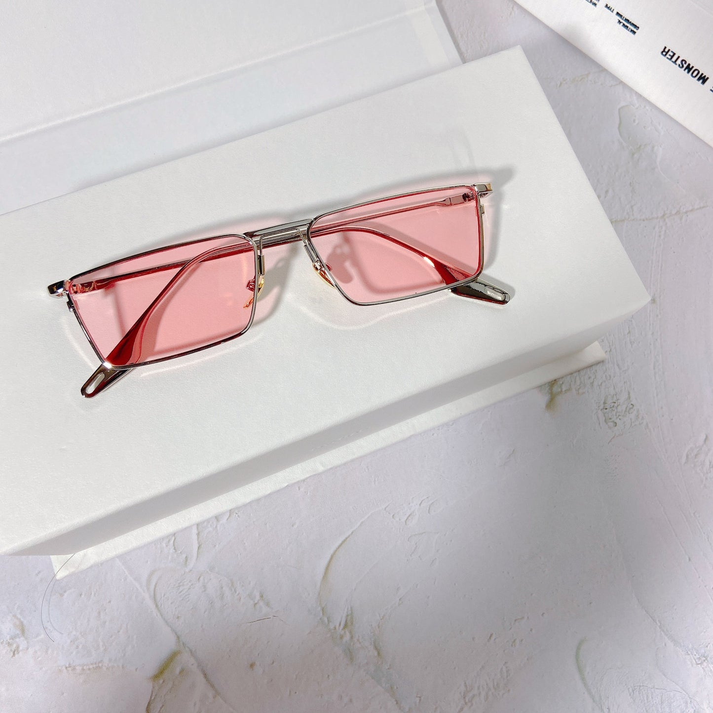 Mens Retro Sunglasses With Metal Frame Fashion Eyewear AC Lenses And Durable Frame For Daily Wear For All Day Comfort