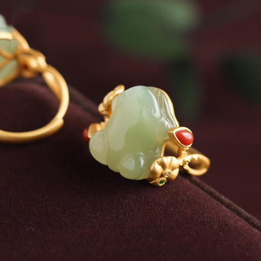 Frog Natural Blue And White Jade Women's Ring