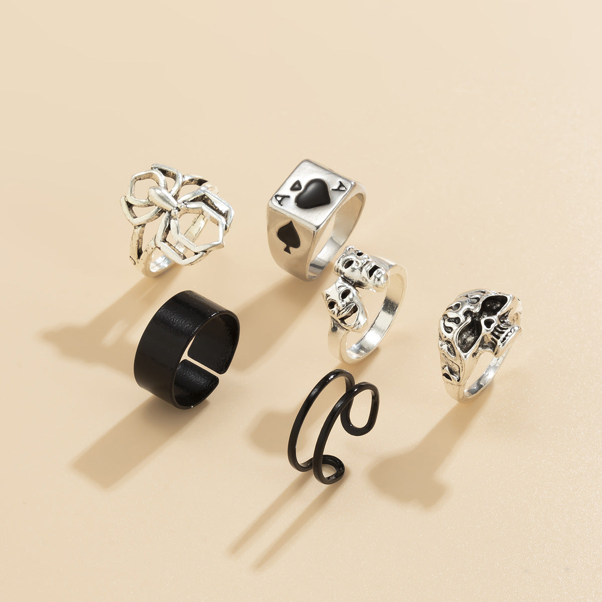 Street Style Spades Heart Poker Ring Alloy Jewelry For Women Ancient Silver Retro Geometric Design For Everyday Wear