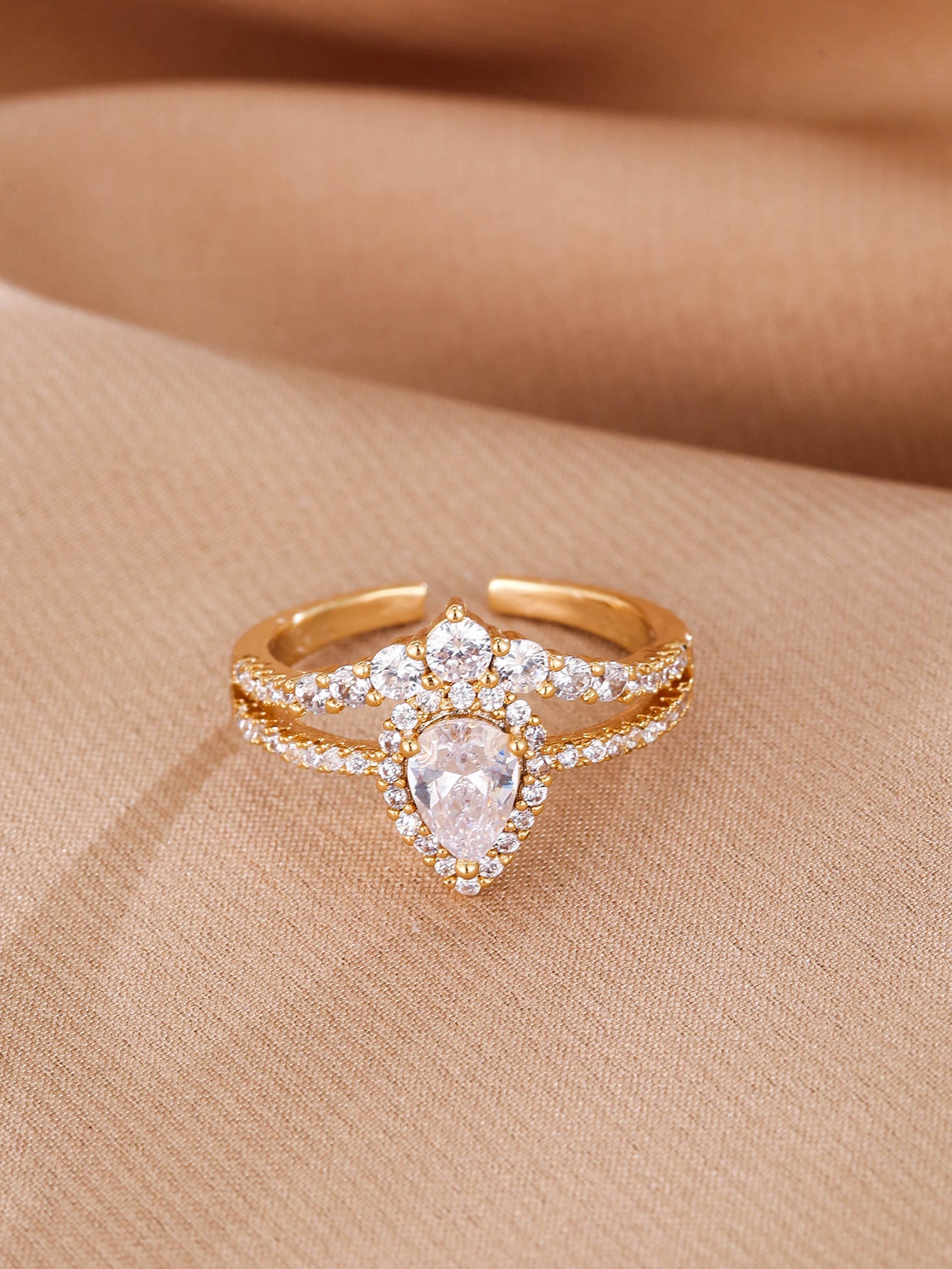 Women Crown Ring Adjustable Open Band Water Drop Design Gold Plated Jewelry Elegant Fashion Accessory Gift Tip