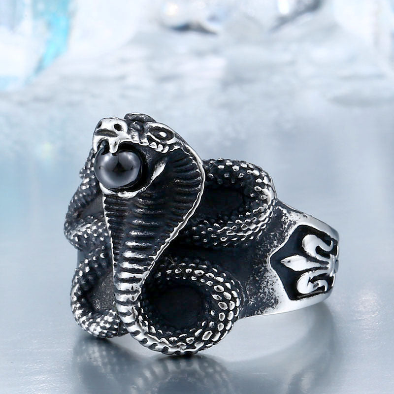 Titanium Steel Vintage Ring Personality Stainless Steel Ring Cobra Shape Statement Jewelry Retro Trend Ring for Men and Women Red and Black