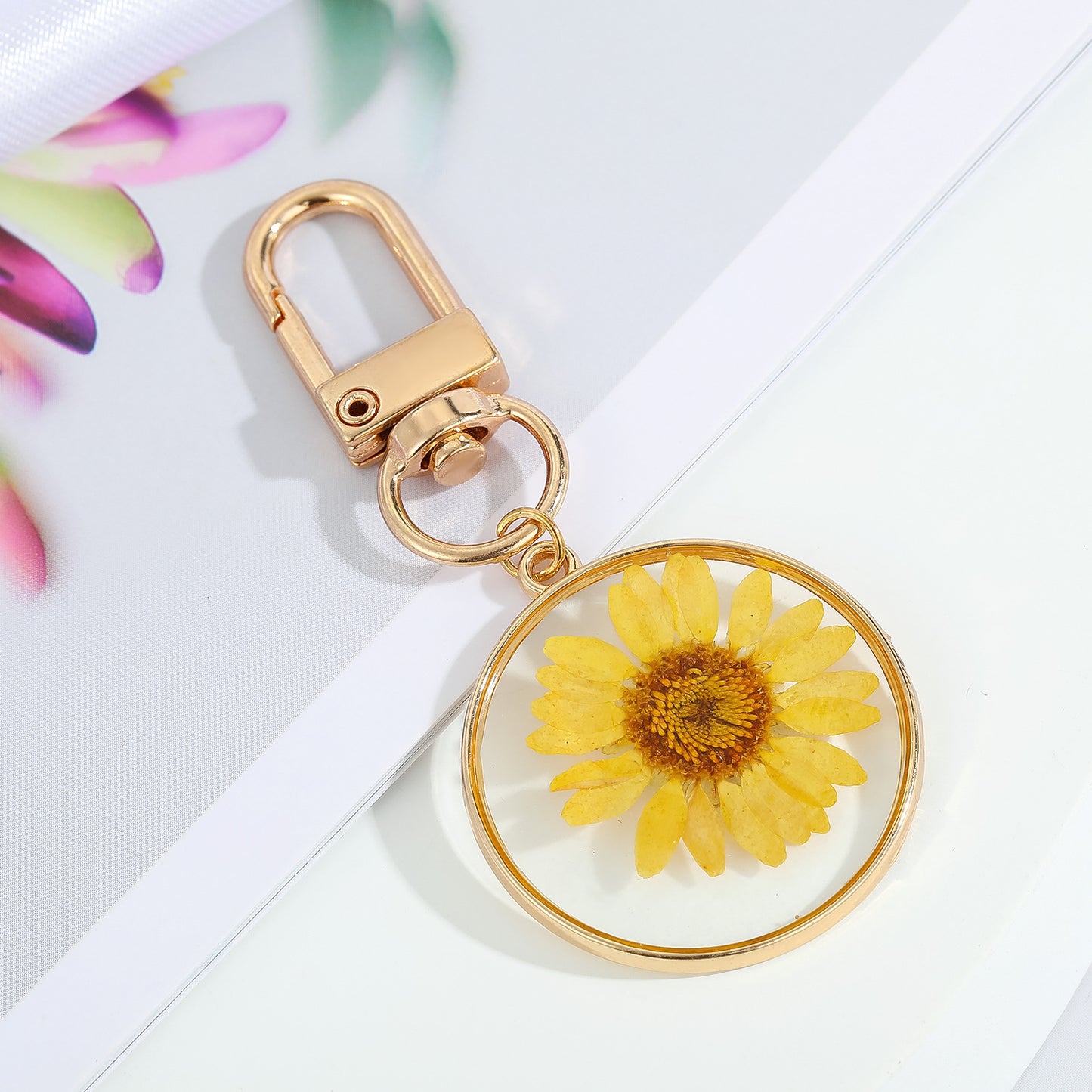 Resin Flower Keychain With Dried Flowers Pendant Oil Drip