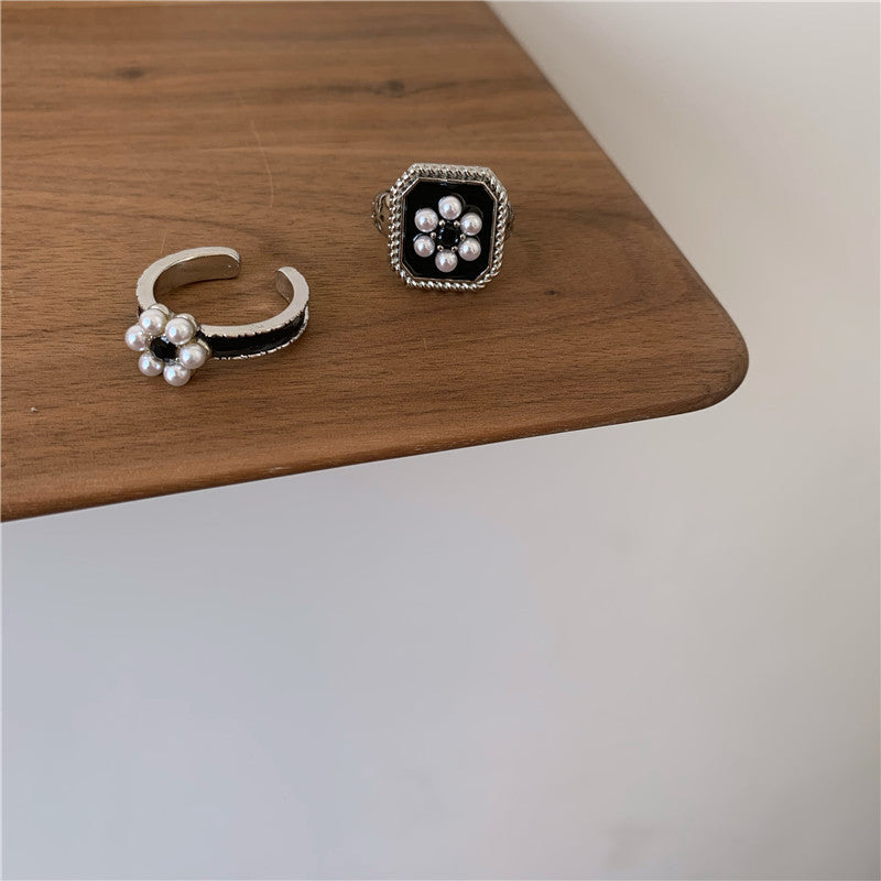 Vintage Black Oil Drop Pearl Flower Ring Metal Simple Geometry Dripping Oil Square Open Rings Women Adjustable