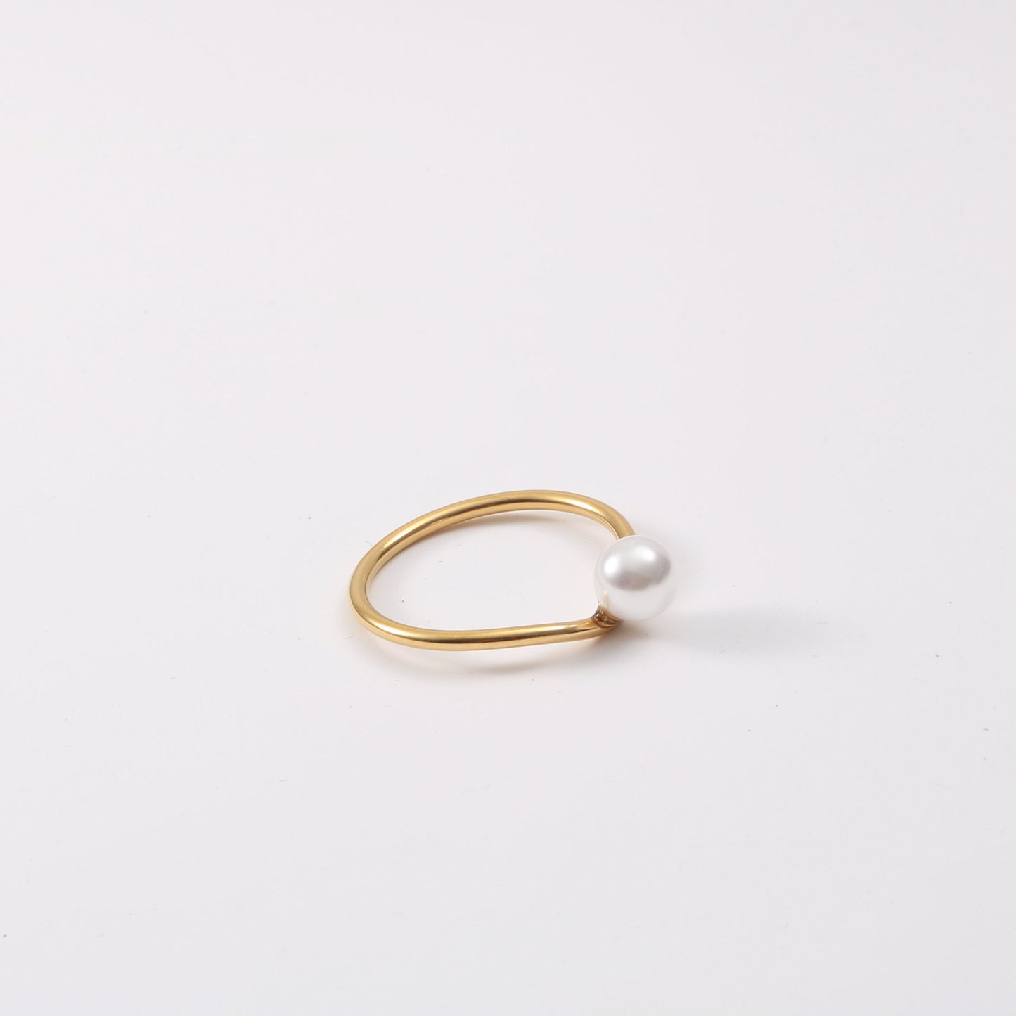 Gold Plated Titanium Steel Ring For Women 18k Gold Tone Europe And America Fashion Jewelry Inlay Diamond Accent Shine