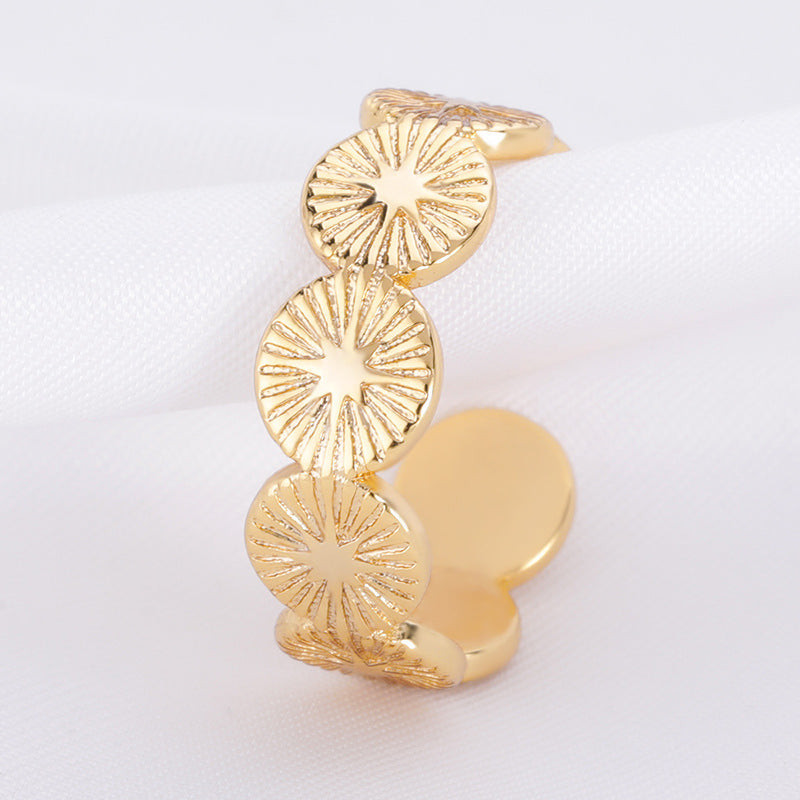 Flower Design Zircon Ring Gold Tone Or Silver Tone Copper