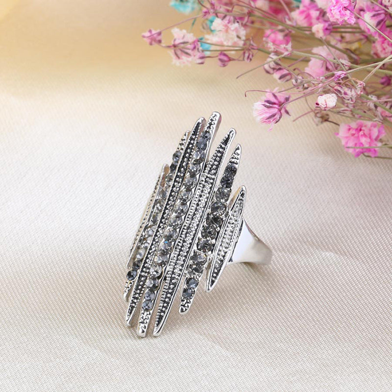 Unisex Vintage Ring Alloy Three Row Geometric Design With Inlaid Artificial Gems Electroplated Finish Packed Online