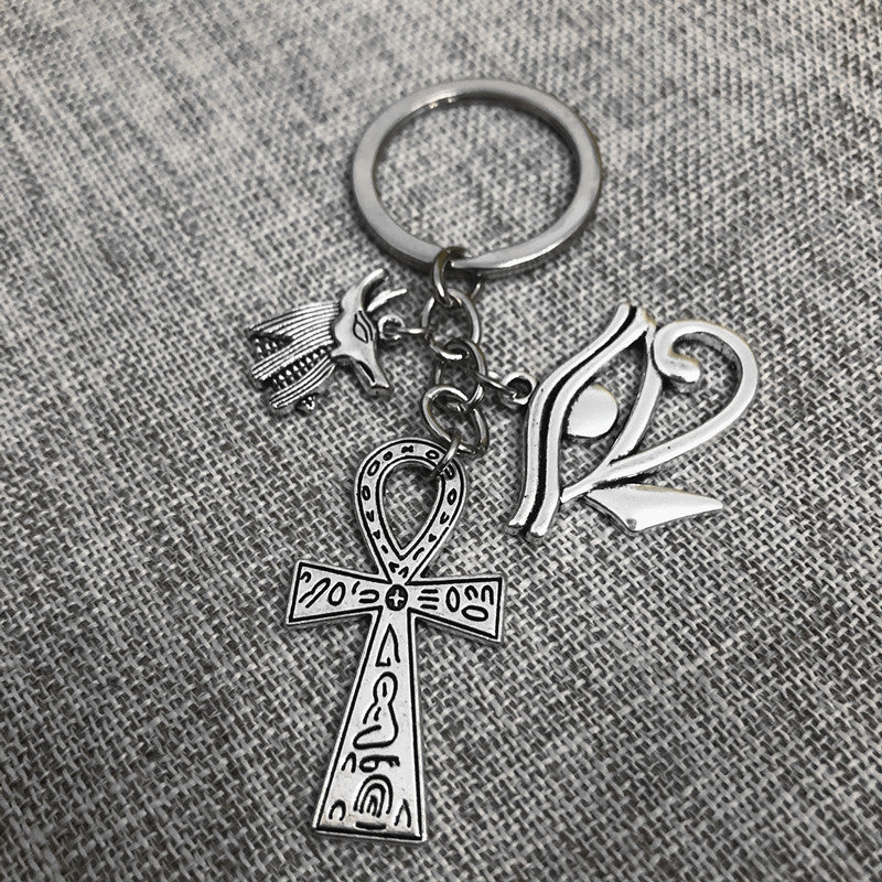 Eye of Horus Keychain Metal Ancient Egyptian Symbol Totem Key Rings Anubis Gift Unisex Souvenir Decoration Eye