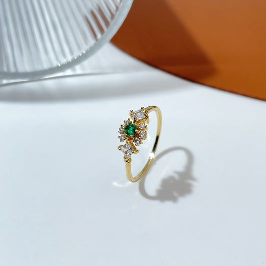 Women Emerald Green Zircon Ring Leaf Design Copper Electroplate 18K Jewelry Accessory Elegant For Classic Look