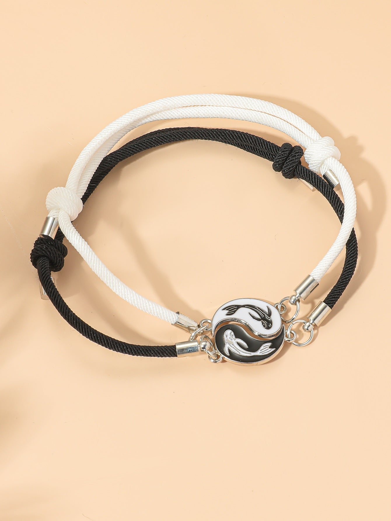 Magnetic Snap Bracelets Pair For Couples Alloy Electroplated Koi Daisy Designs Matching Set Elegant Accessories