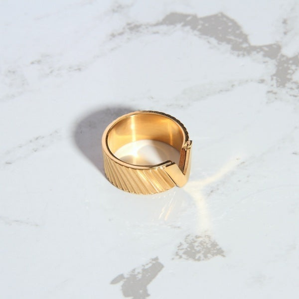 Stainless Steel V Initial Ring Wide Band Jewelry Size 6 7 8