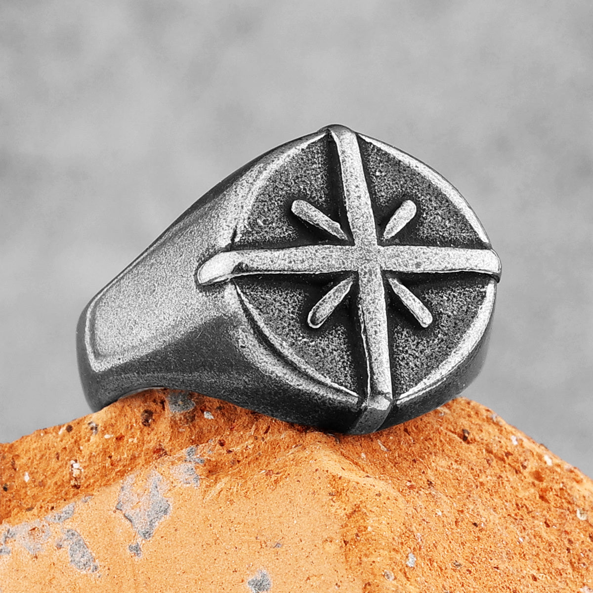 Geometric Vintage Titanium Men's Compass Ring