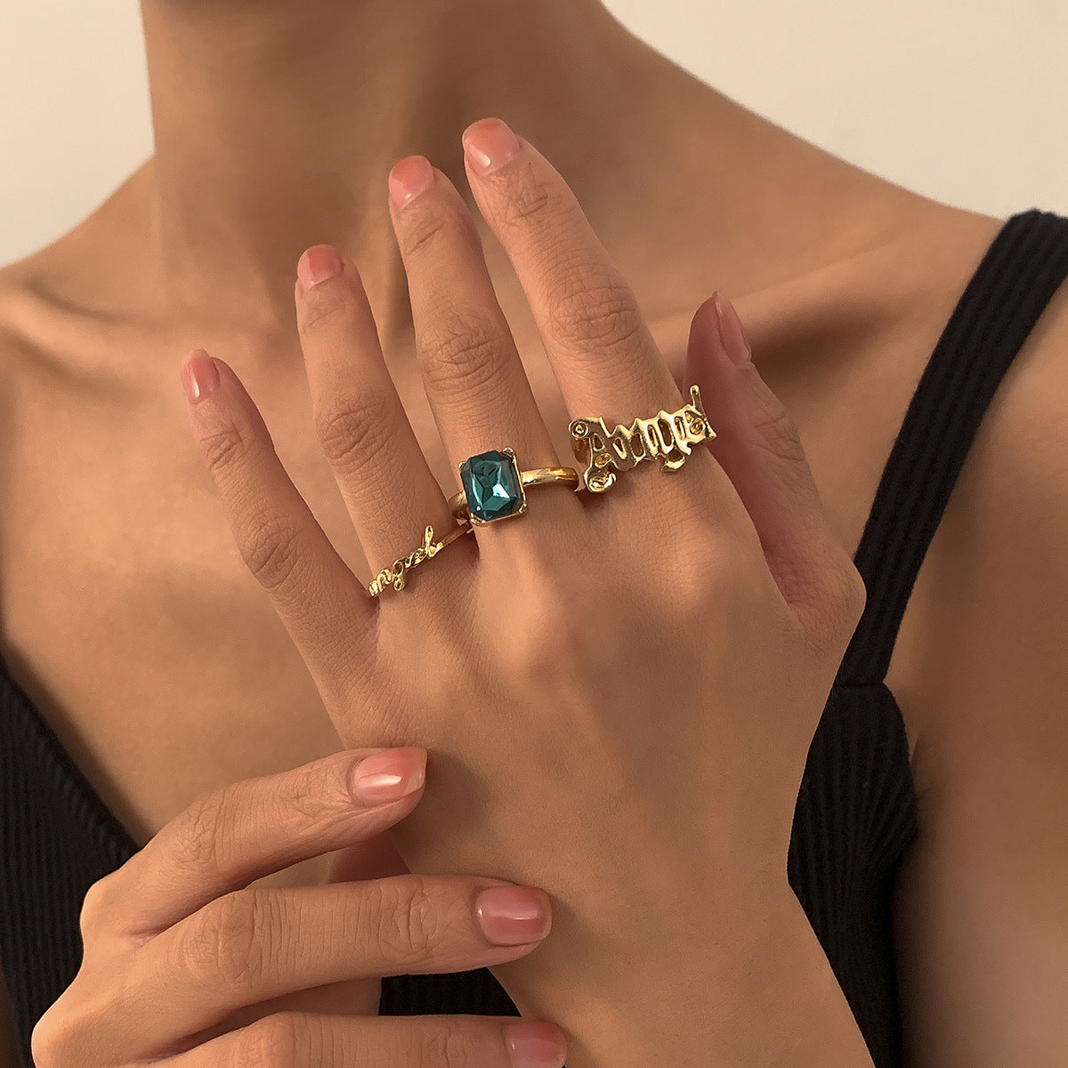 Womens Alloy Ring Vintage Style Green Gemstone Letter Accent Jewelry Gold White K Setting Set Beautiful Item X