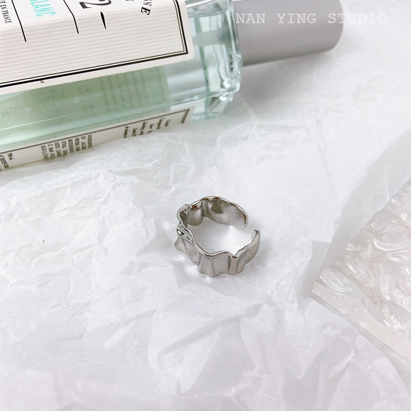 Womens Retro Wrinkled Textured Ring Irregular Line Silver Plated or Gold Plated Adjustable Size 7 Sleek Design
