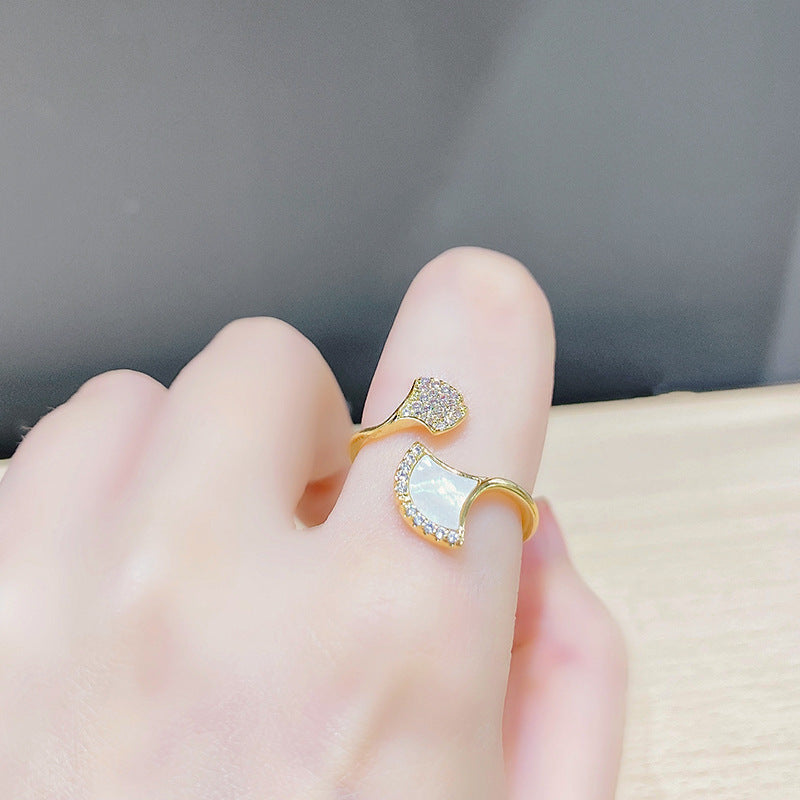 Ginkgo Leaf Copper Ring With Electroplated Flora Design For Women Fashion Jewelry Accessories For Everyday Wear