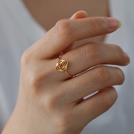 Unisex Titanium Ring Datura Flower Design Plated Chakra Symbol Jewelry Steel Ring 6 7 8 9 10 11 Elegant Design