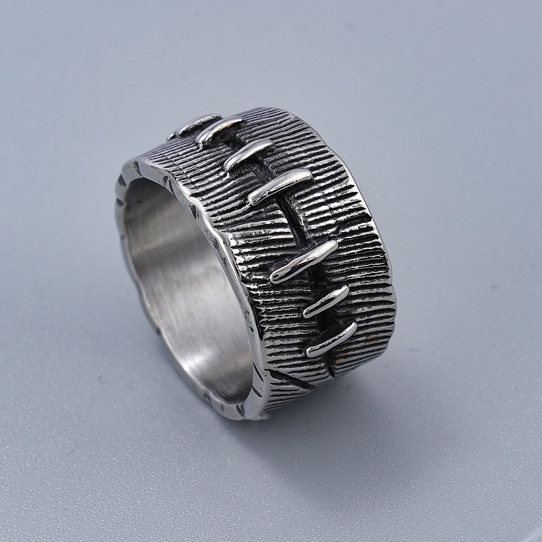 Dark Punk Stitched Ring For Men Titanium Steel U Shaped Geometric Design Fashion Accessory Jewelry Superior Quality
