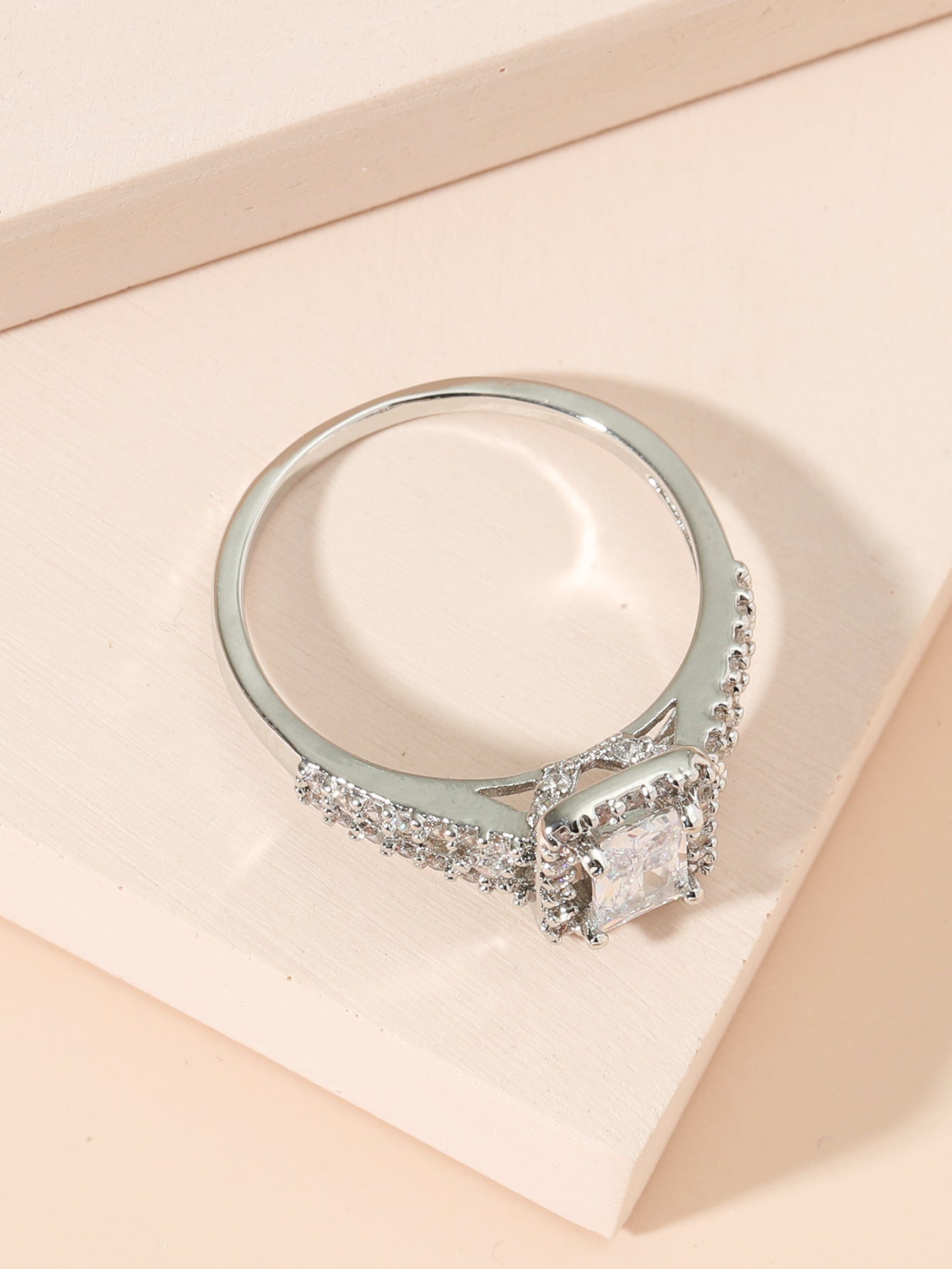 Womens 925 Silver Ring White Crystal Geometric Rhinestone Mosaic European American Fashion Statement Ring Ring