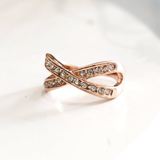 Rhinestone Cross Ring For Women And Girls Alloy Fashion Statement European American Design Sparkling Diamond Ring