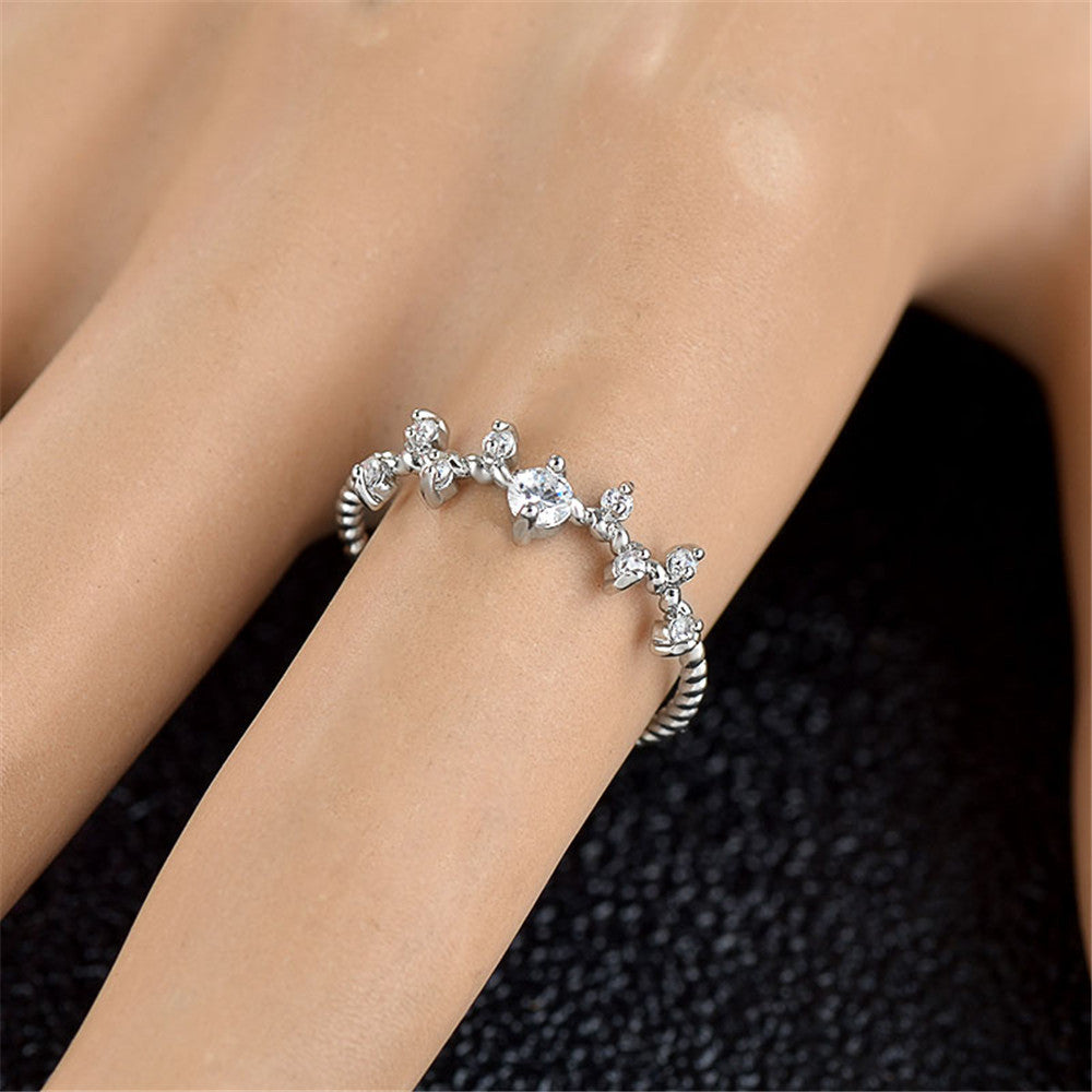 Twisted Zircon Copper Ring Hand Polished With White Gold Eco Friendly Electroplating Fancy Ring For Everyday Elegance