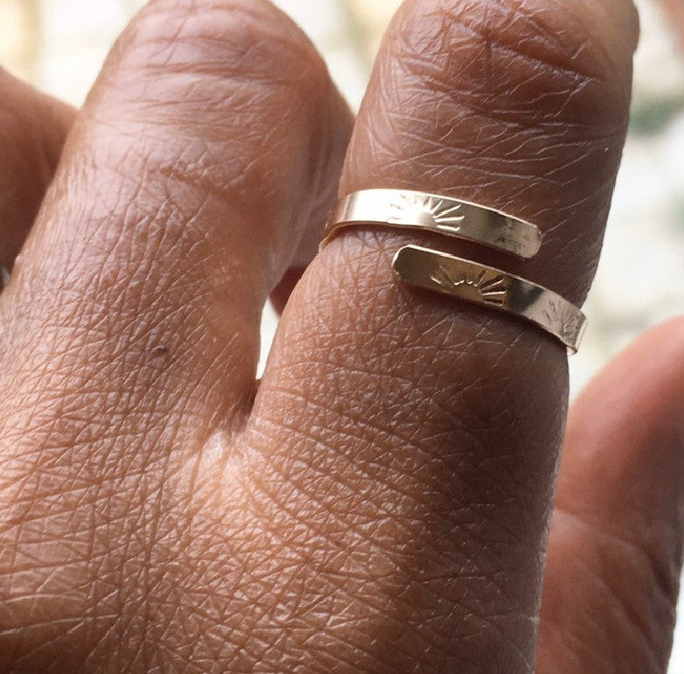 Womens Adjustable Ring Geometric Sun Pattern Alloy Ring With Electroplated Gold Finish Han Style Statement Jewelry