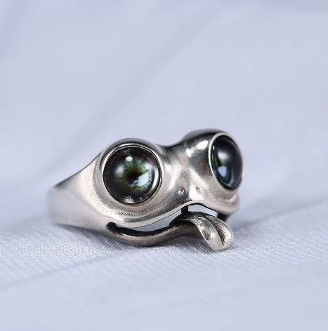 Big Eyed Frog Ring Adjustable Alloy Animal Jewelry Eye Catching Accessory For Women And Girls Elegant Daily Wear