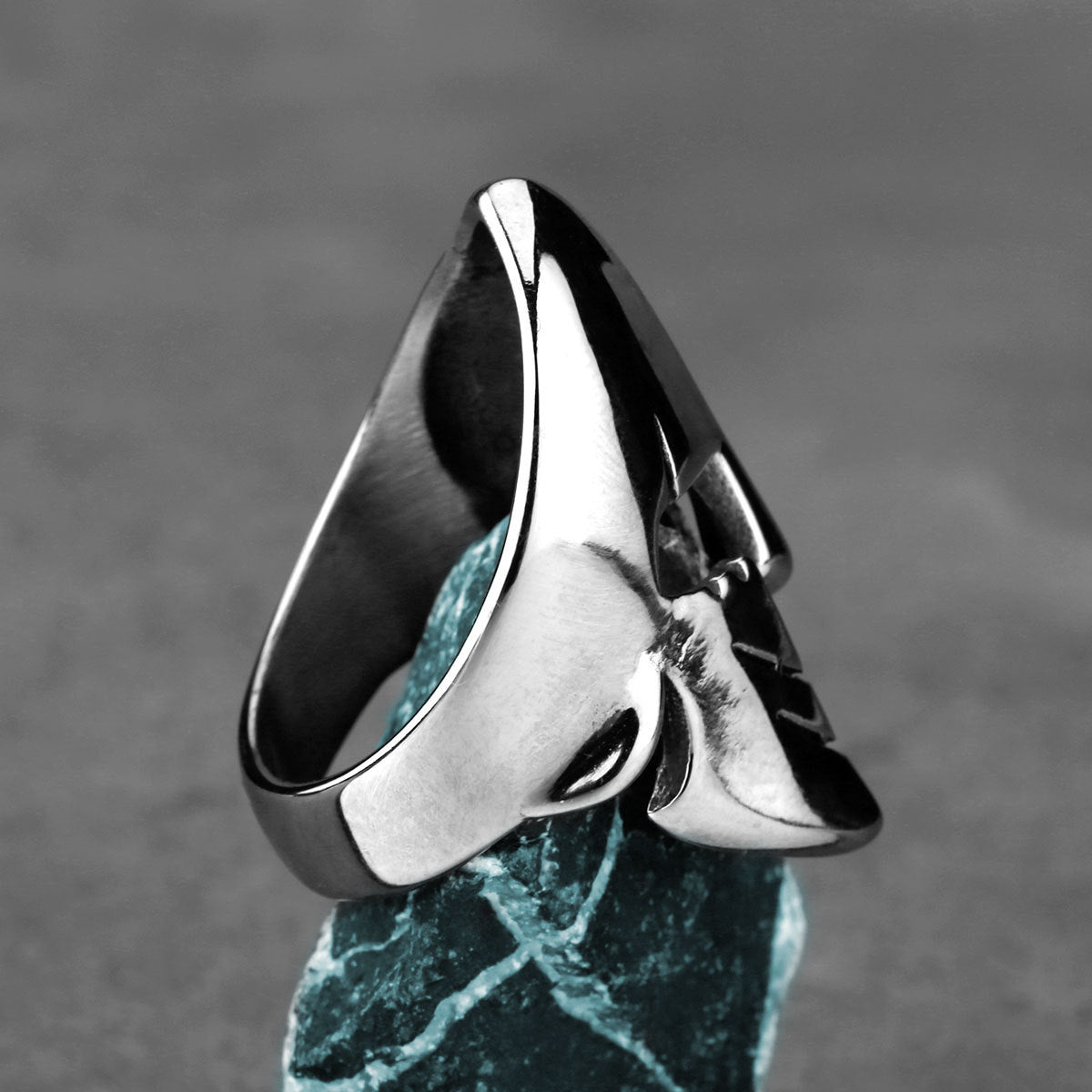 Retro Mens Fashion Warrior Mask Titanium Steel Ring Polished Titanium Steel Ring Size 7 8 9 10 11 12 13 Type Ring