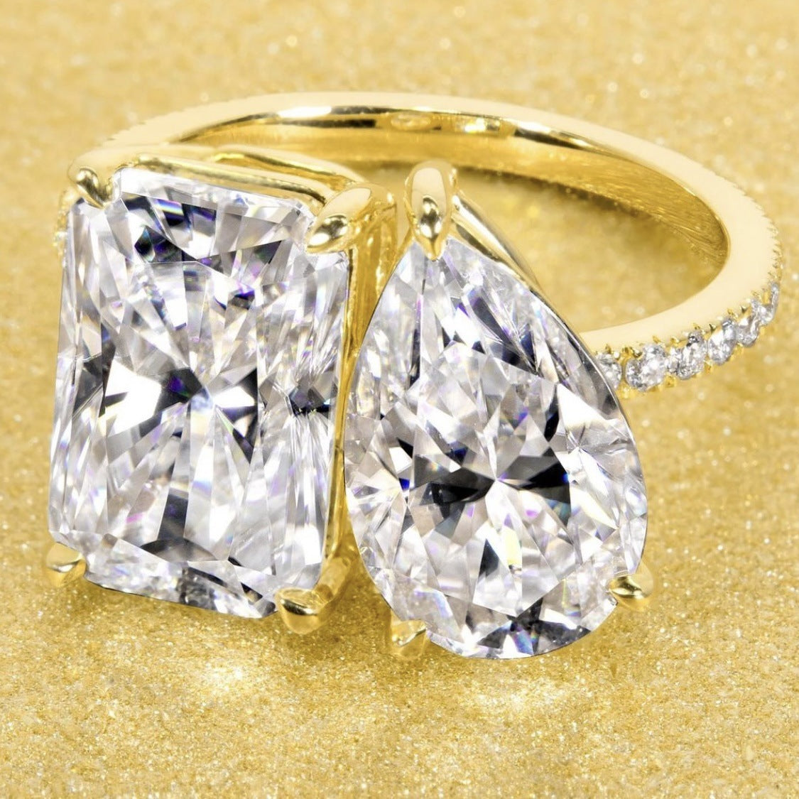 Gold Alloy Couple Rings Drop Shaped Geometric Asymmetric Fashion Jewelry for Men and Women Trend Accessory Duo