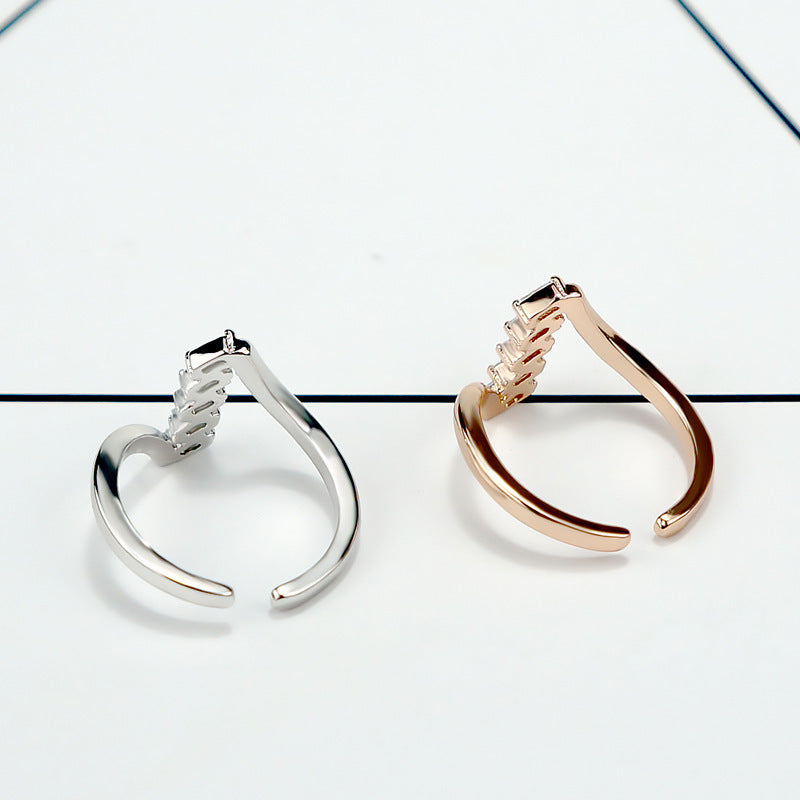 Womens Adjustable Gold Plated Ring With Artificial Gemstones And Semi Precious Stones Elegant Bow Design Accent