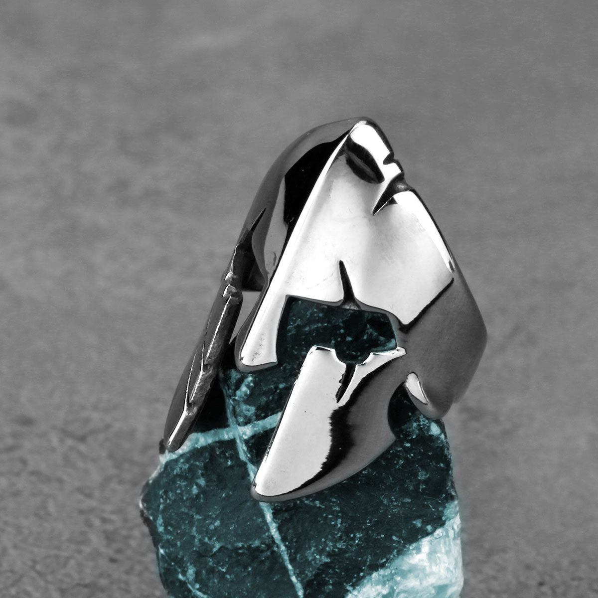 Retro Mens Fashion Warrior Mask Titanium Steel Ring Polished Titanium Steel Ring Size 7 8 9 10 11 12 13 Type Ring