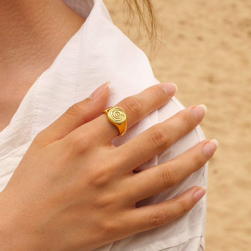 Women's Fashion Ring Retro Hammered Design Titanium Steel Ring for Women Temperament Ring Elegant Geometric Ring Jewelry Gift for Her