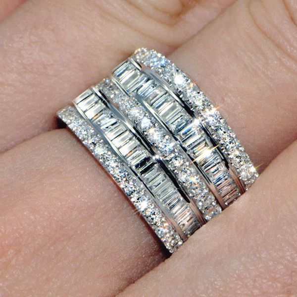 Shining Zircon Ladies Ring European American Fashion Jewelry For Women Elegant Accessory Timeless Shimmer Glow