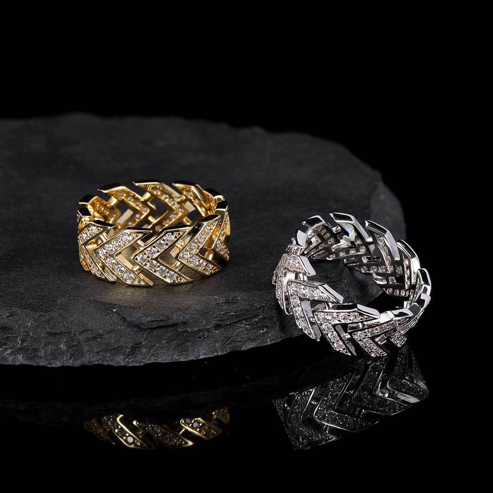 Unisex V Shaped Arrow Ring Geometric Copper Ring With Zircon Trendy Fashion Statement Retro Jewelry For All In