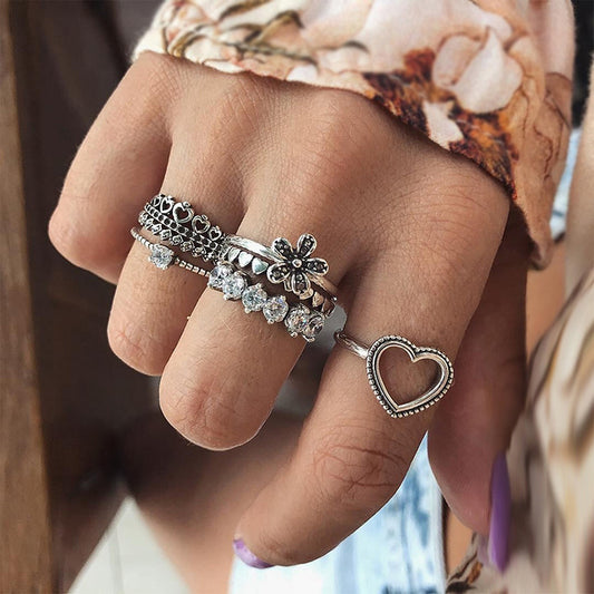Heart Ring Set With Diamond Accents Ancient Silver Finish Flower Design Alloy Rings For Women Jewelry Gift Daily Wear