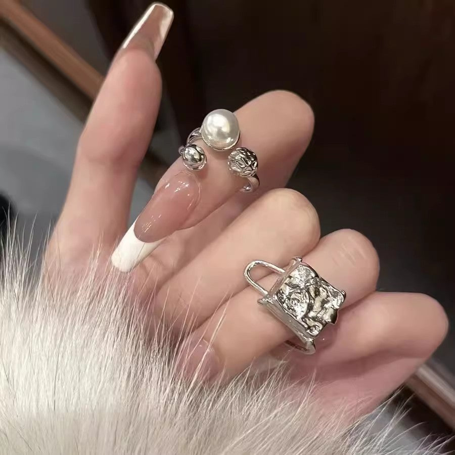 Womens Alloy U Shaped Index Finger Ring With Pearl Bow Design Electroplated Silver Finish Jewelry Trendy Piece