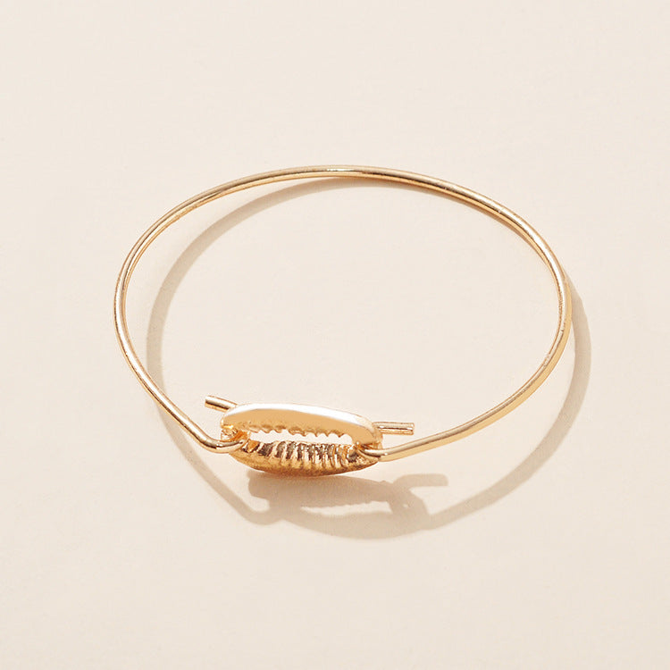 Womens Alloy Shell Tassel Bracelets Set Of Five Pieces Electroplated Gold Finish Boho Chic Jewelry Accessories