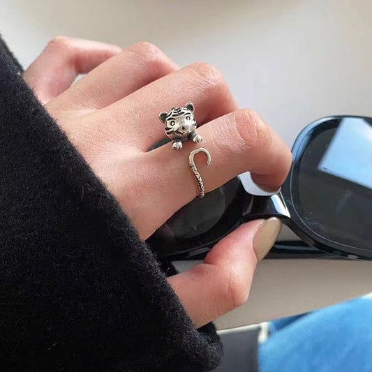 Unisex Tiger Ring Adjustable Open Ring Distressed Zinc Alloy Retro Statement Jewelry For Women And Men Classic