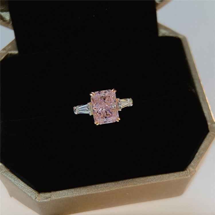 Women's Yellow Diamond White Gold Rectangular Ring Imitation Mossambique 3 Carat Ladder Diamond Ring