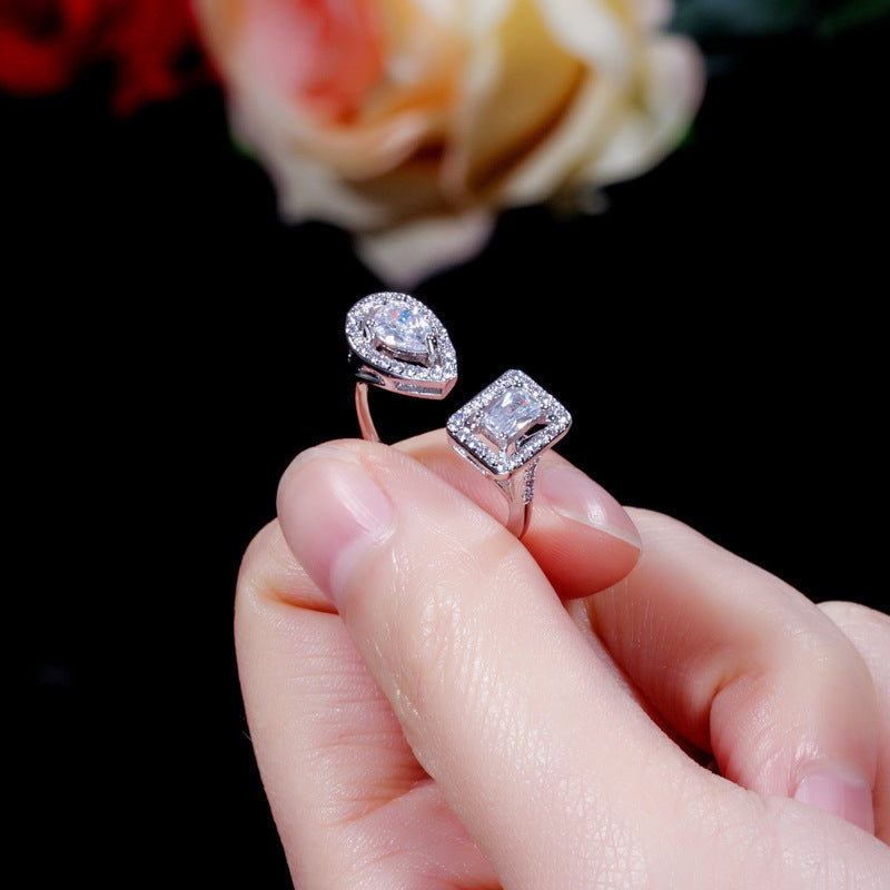 Women's Water Drop Ring with Cubic Zirconia Full Diamond Ring Korean Geometric Ring Electroplated Inlaid Ring Fashion Jewelry Gift for Her