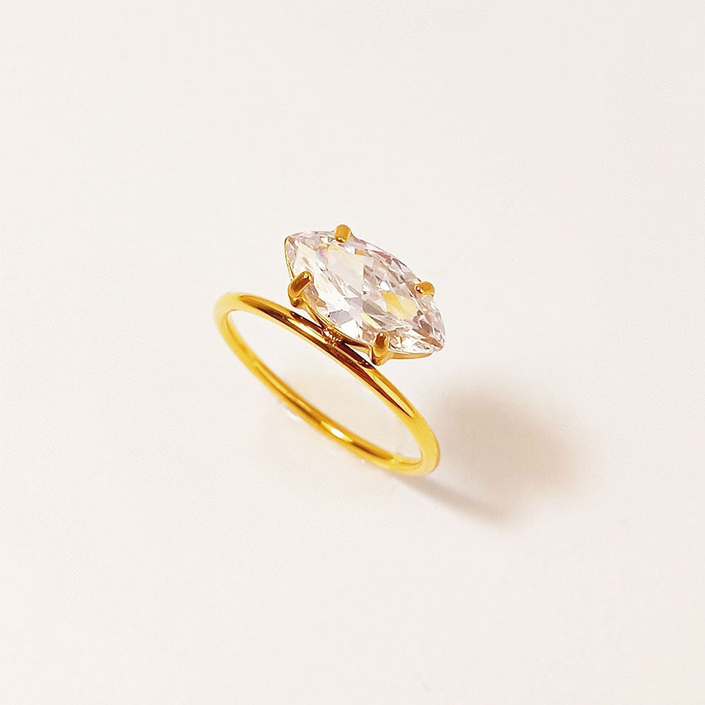 Womens Titanium Steel Horse Eye Ring Geometric Design Electroplated Goldtone Durable Fashion Accessory Sparkle