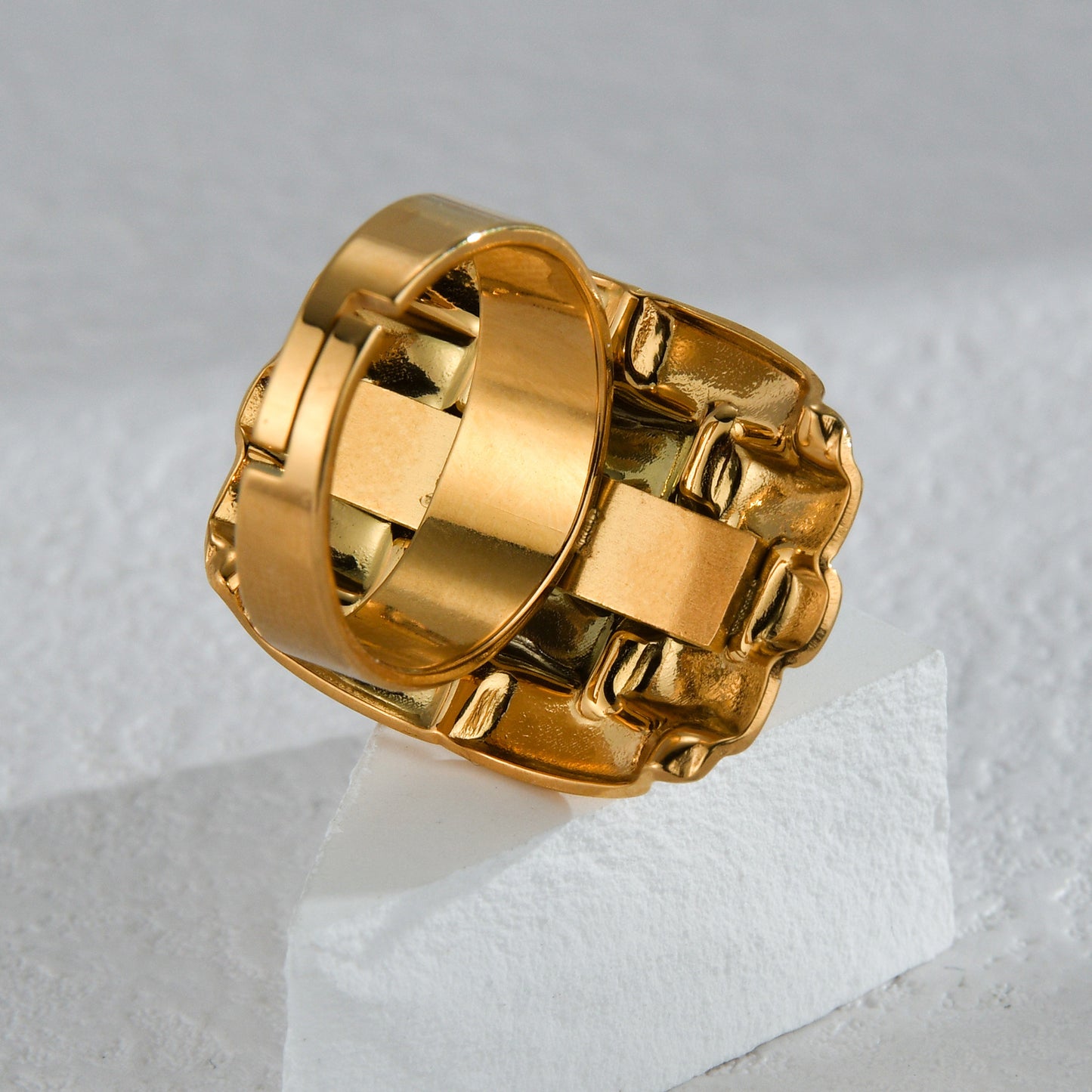 Women Titanium Steel Geometric Textured Ring Electroplated Modern Fashion Jewelry For Daily Wear With Subtle Shine